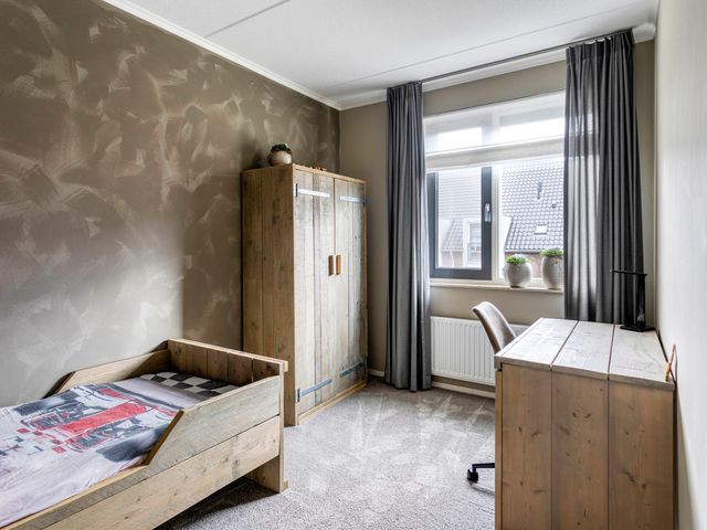 Meester J Van Dolderenstraat 14, Kesteren