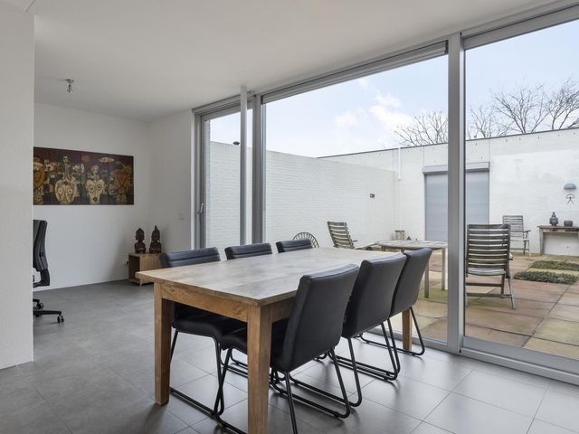 Aalsumstraat 9, Tilburg