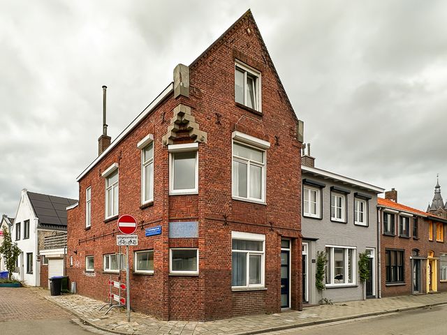 Nieuwediepstraat 40, Terneuzen