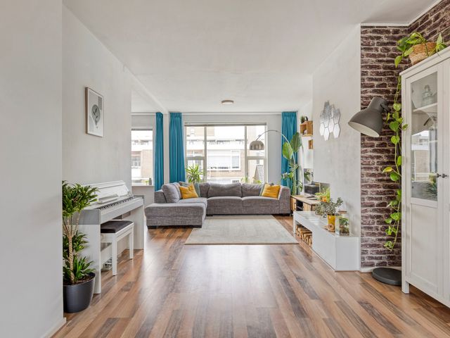 Wormerveerstraat 52, Den Haag