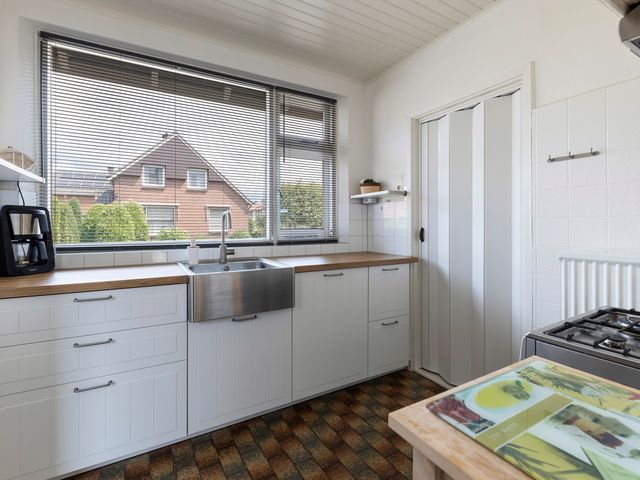 Pastoor Eshuisstraat 1, Harbrinkhoek
