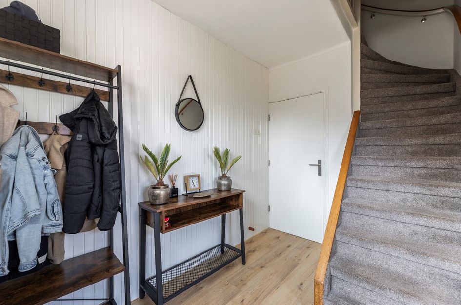 Pastoor Eshuisstraat 1