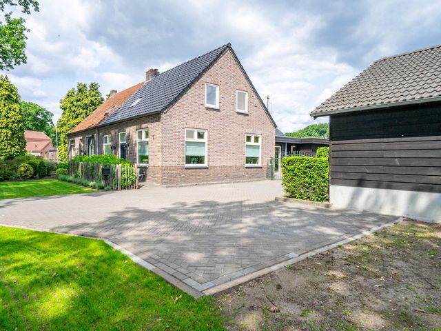 Voorpeelweg 5, Deurne