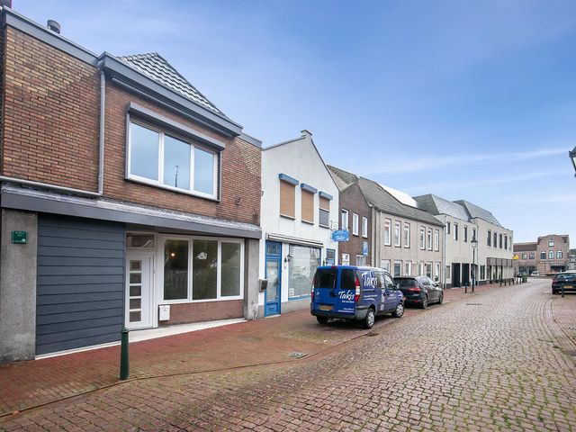 Noordstraat 12, Sas Van Gent