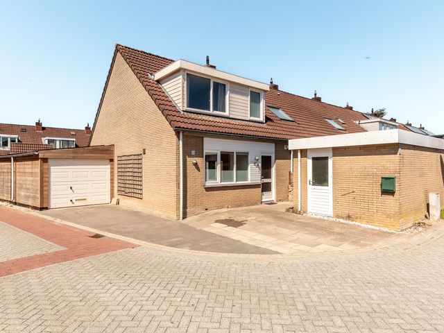 Griend 37 7, Lelystad