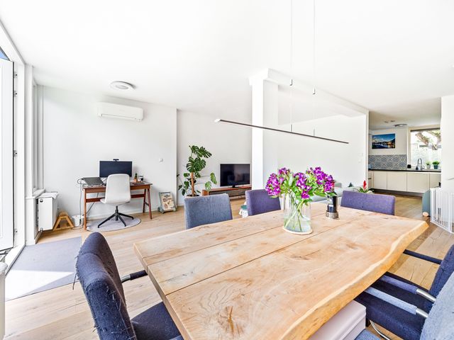 Elzendreef 206, Voorburg