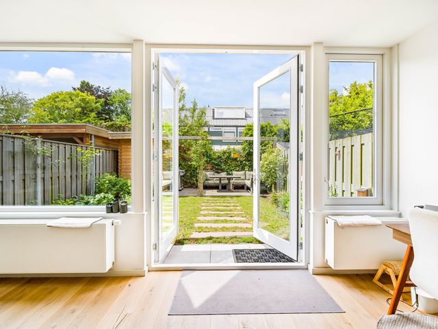 Elzendreef 206, Voorburg