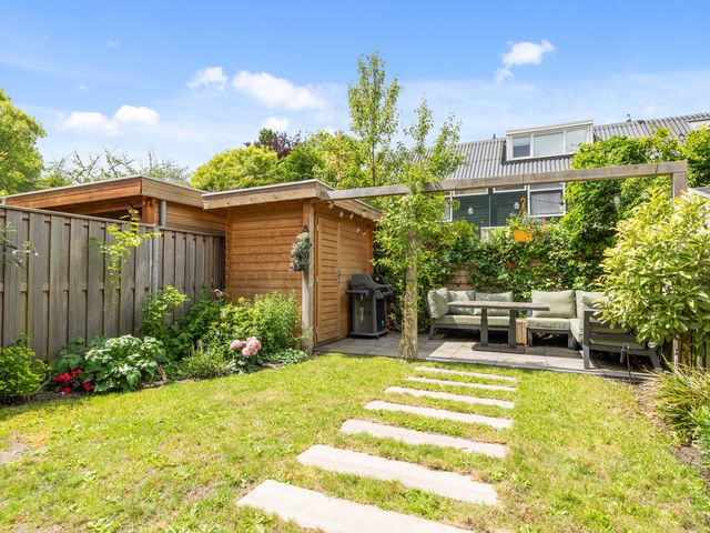 Elzendreef 206, Voorburg