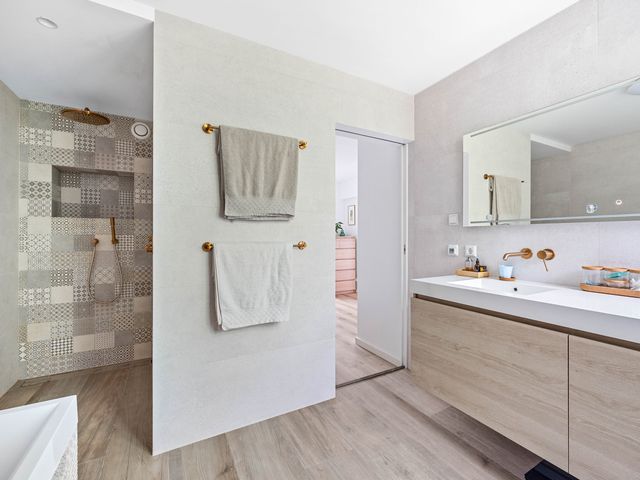 Elzendreef 206, Voorburg