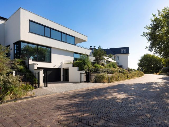 Rembrandtweg 28, Noordwijk