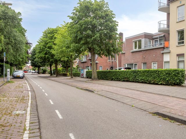 Esserstraat 87, Breda