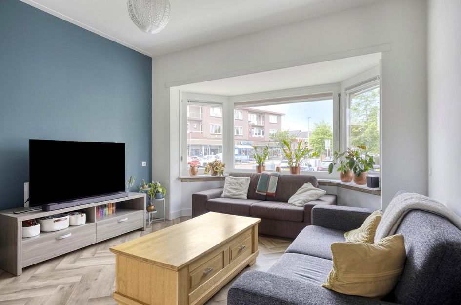 Emmastraat 28
