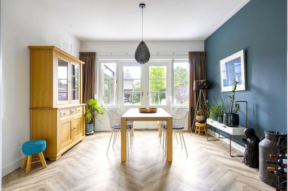 Emmastraat 28