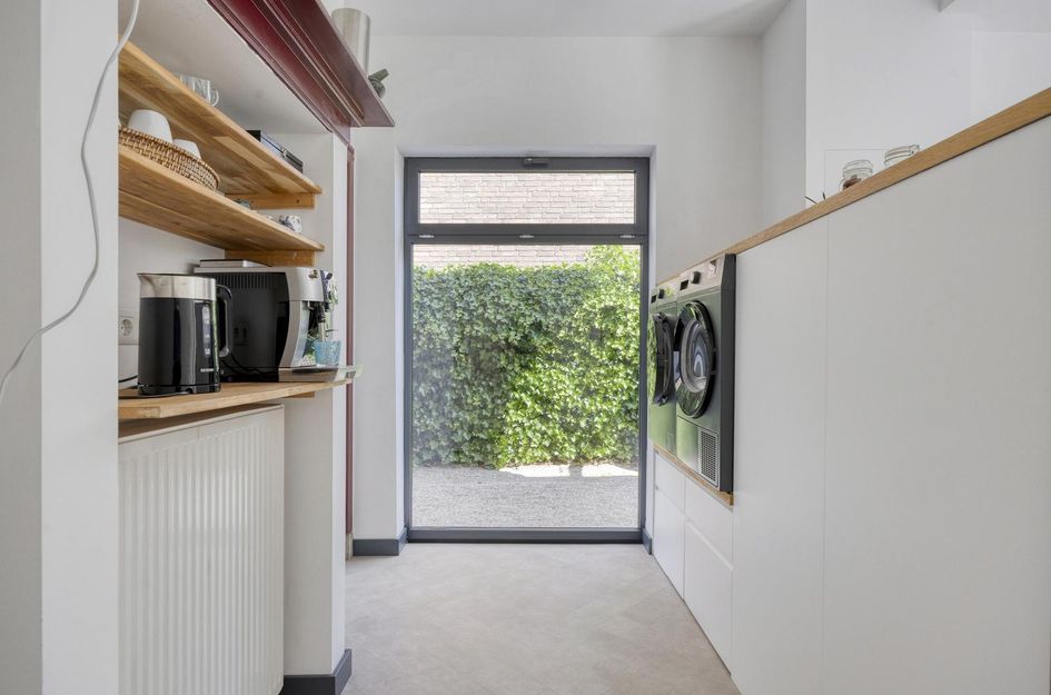 Emmastraat 28