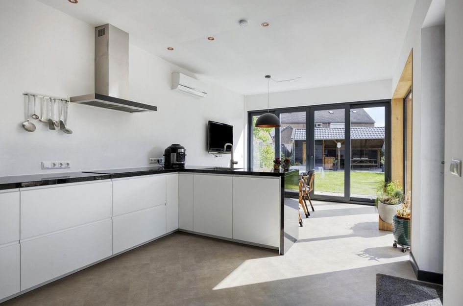 Emmastraat 28