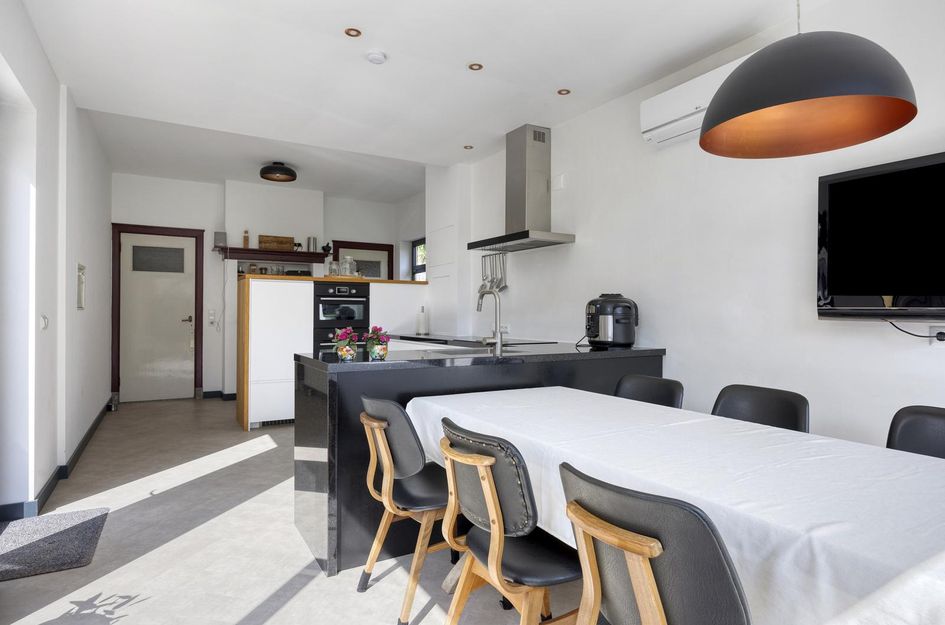 Emmastraat 28