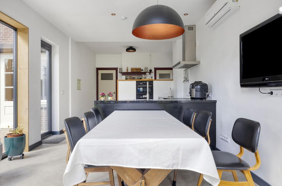 Emmastraat 28