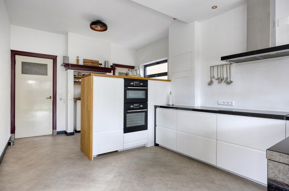 Emmastraat 28