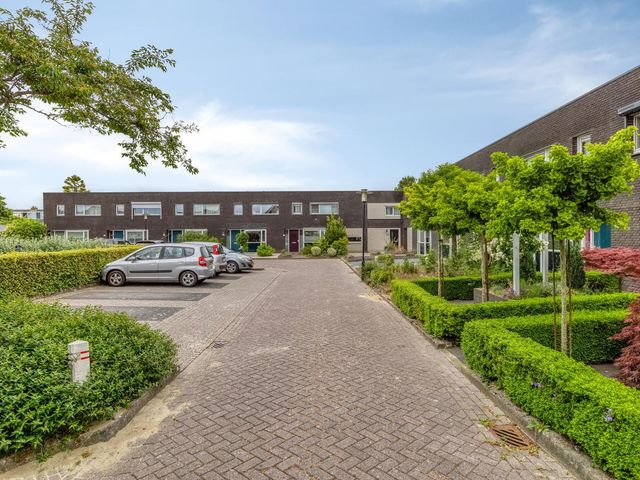 Lindenberghstraat 17, Wilhelminadorp
