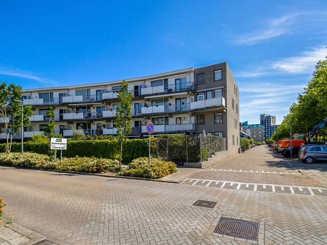De Velden 12, Schiedam