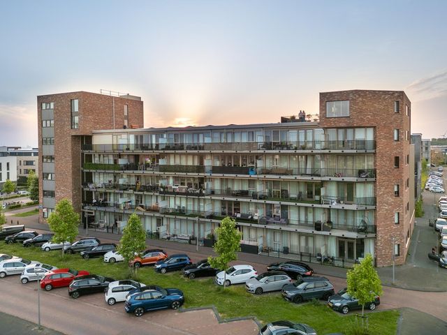 Beneluxlaan 784, Almere