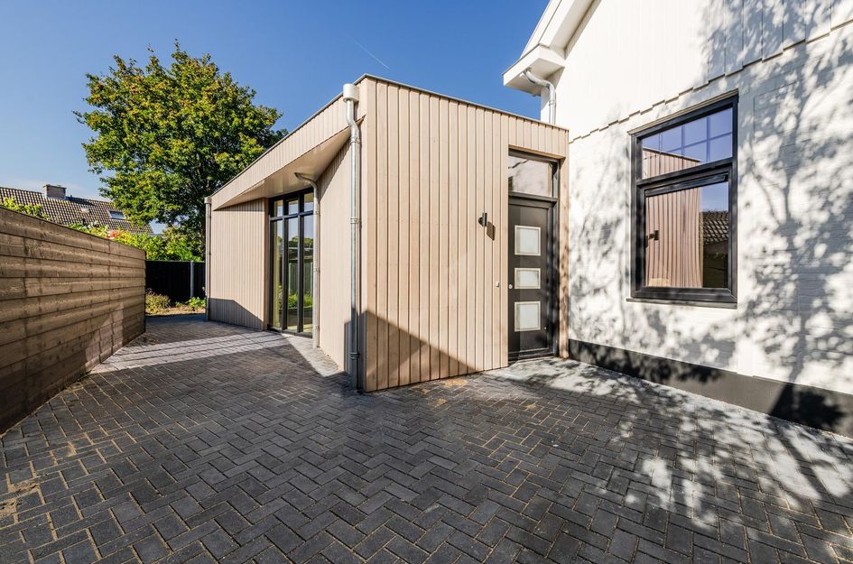van Oosthuyselaan 79a