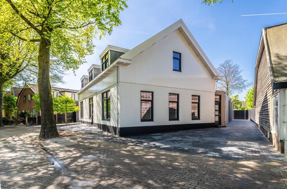 van Oosthuyselaan 79c