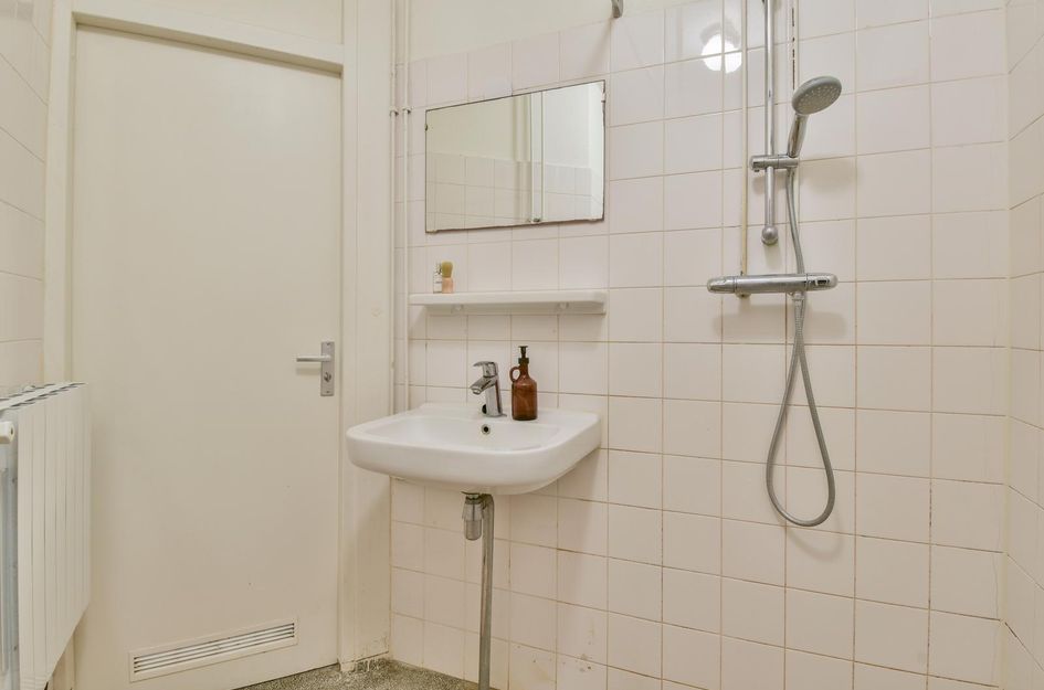 Riouwstraat 128