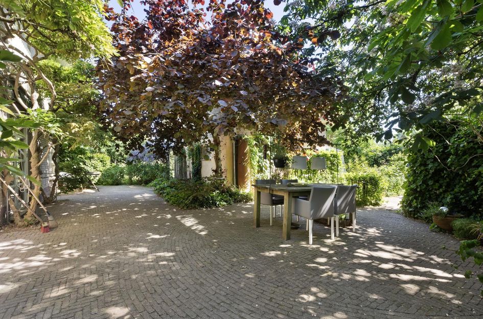 De Steeg 16