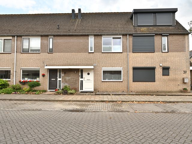 Duvenee 37, Bergen op Zoom