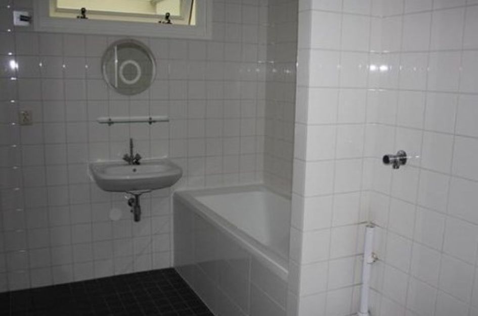 Van Adrichemweg 