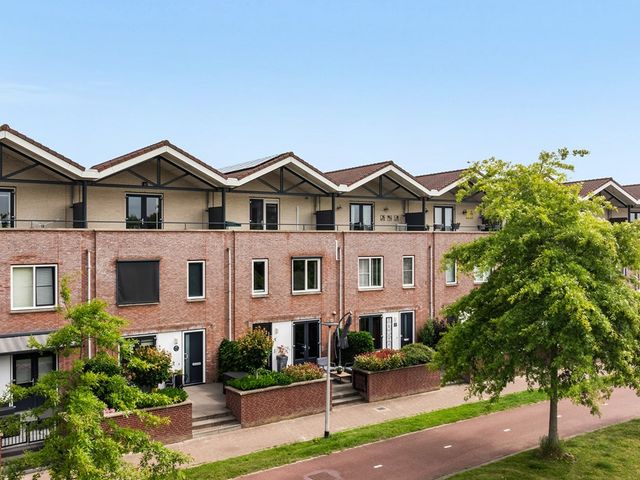 Sophialaan 19, Hendrik-Ido-Ambacht