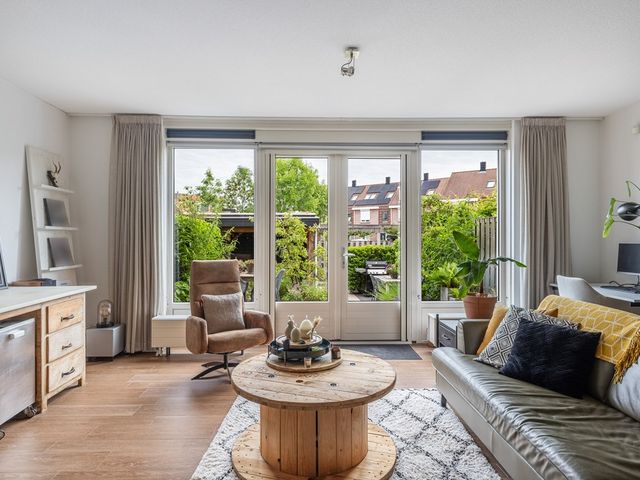 Sophialaan 19, Hendrik-Ido-Ambacht