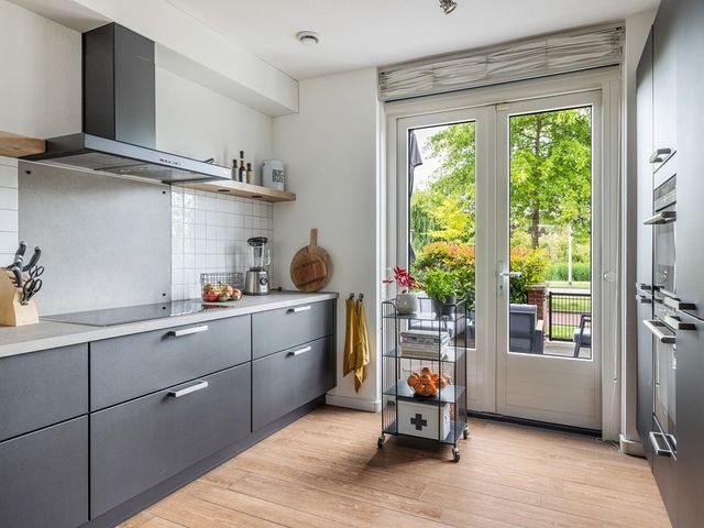 Sophialaan 19, Hendrik-Ido-Ambacht
