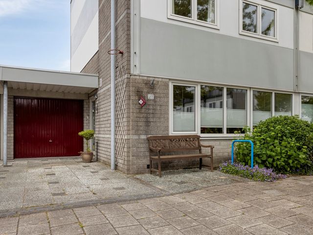Annie van Hattemstraat 23, Leiden