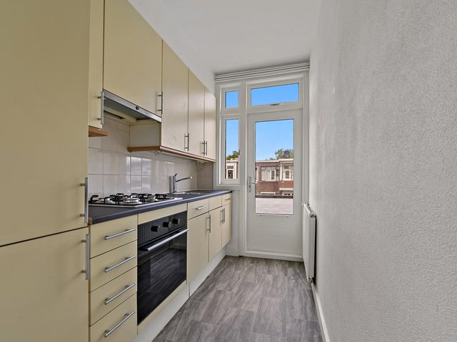 Velpsestraat 179, 's-Gravenhage
