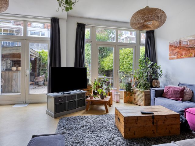 Valdezstraat 4, Leiden