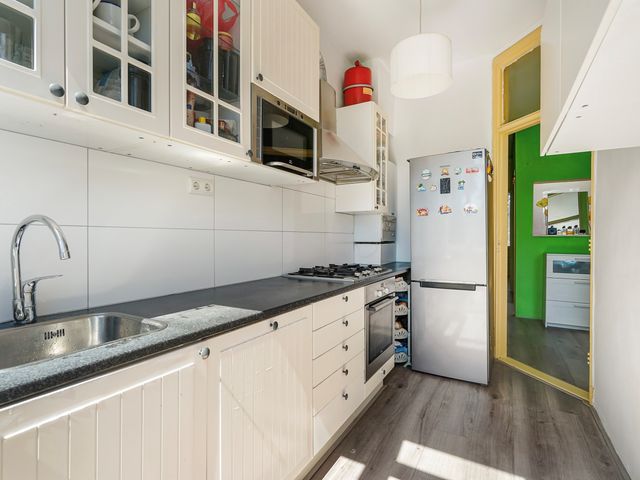 Velpsestraat 136, Den Haag