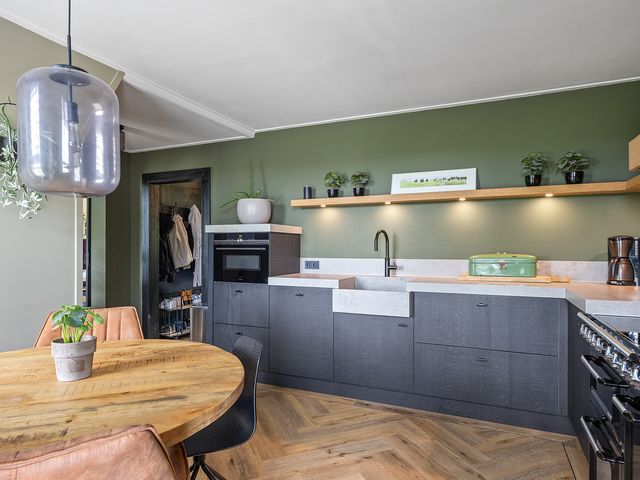 Oosterlaan 5, Schraard