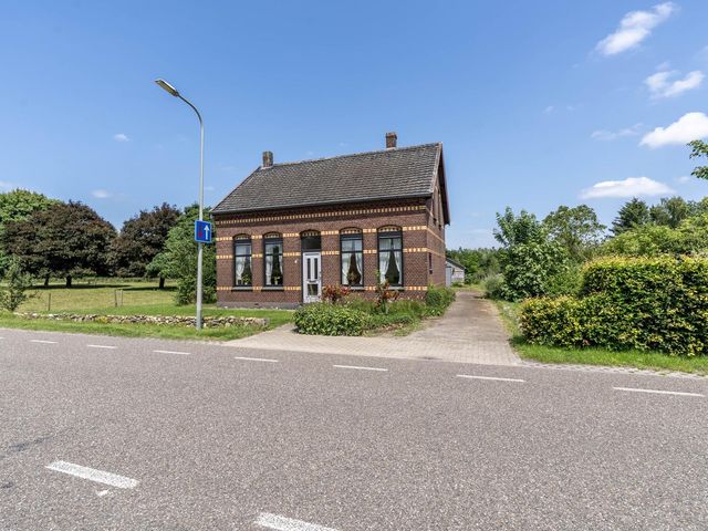 Oirloseweg 1, Oirlo