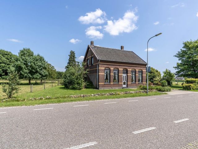 Oirloseweg 1, Oirlo