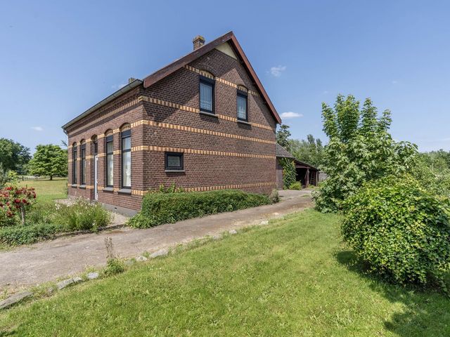 Oirloseweg 1, Oirlo