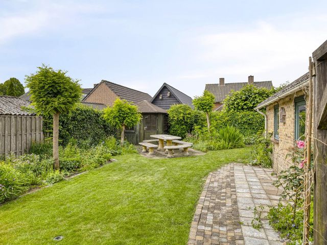 Spreeuwstraat 7, Mill