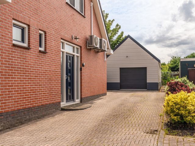 Kanaalsterlaan 3, Beerta