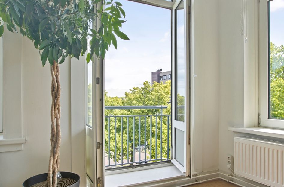 Charlotte de Bourbonstraat 1 3