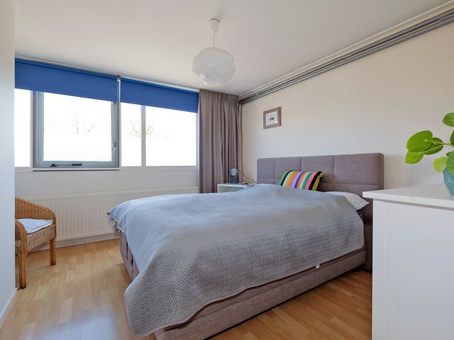 Ten Oeverlaan 76, Groningen