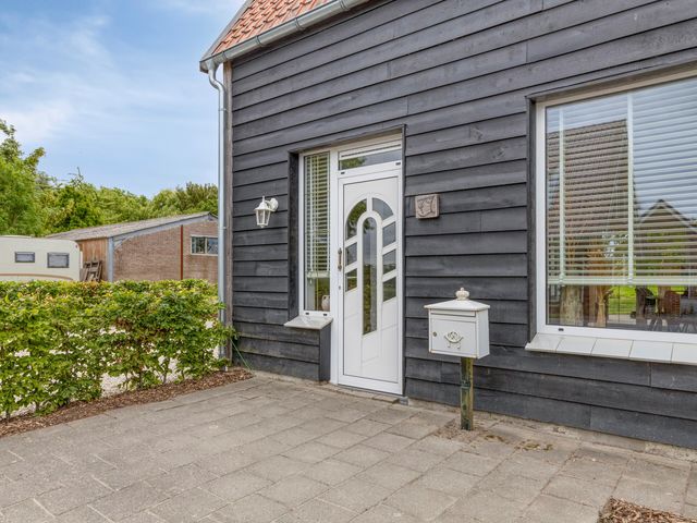 Zandstraat 79, Sas van Gent