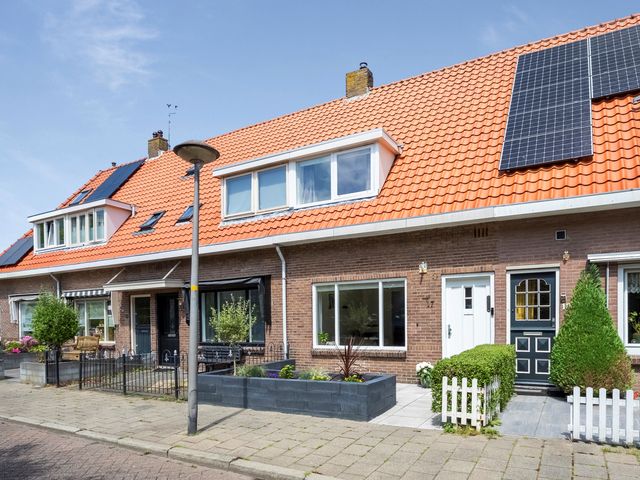 Meeuwenstraat 17, Den Helder