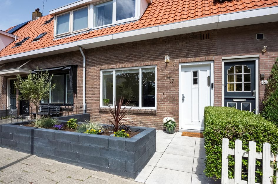 Meeuwenstraat 17