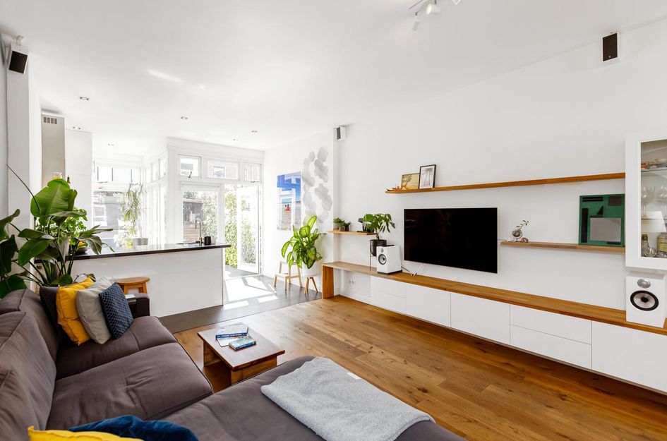 Van Limburg Brouwerstraat 13